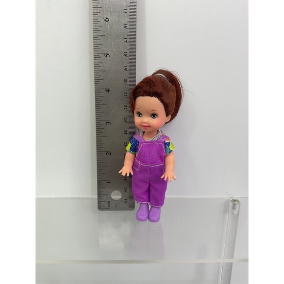 Happy Family Kelly Doll Barbie With Auburn Hair & Freckles - Picture 2 of 3